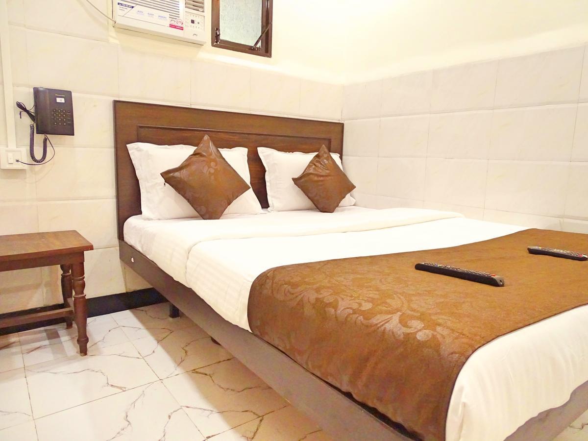 Sai Sharan Lodging Hotel - Mumbai — Photos 1